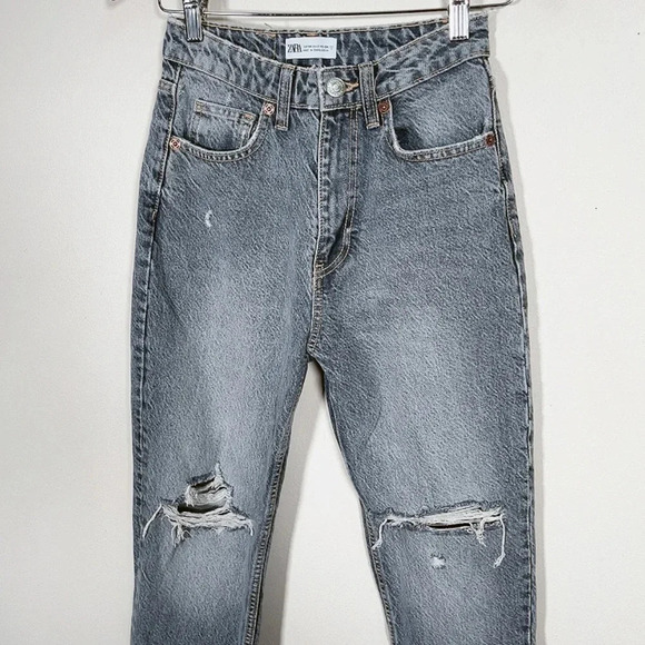 ZARA |  RIPPED MOM FIT JEANS - Picture 5 of 13